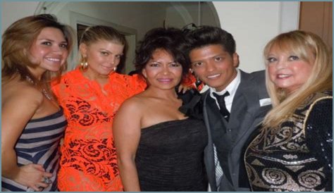 Tahiti Hernandez (Pop Singer) - Age, Birthday, Bio, Facts, Family, Net Worth, Height & More